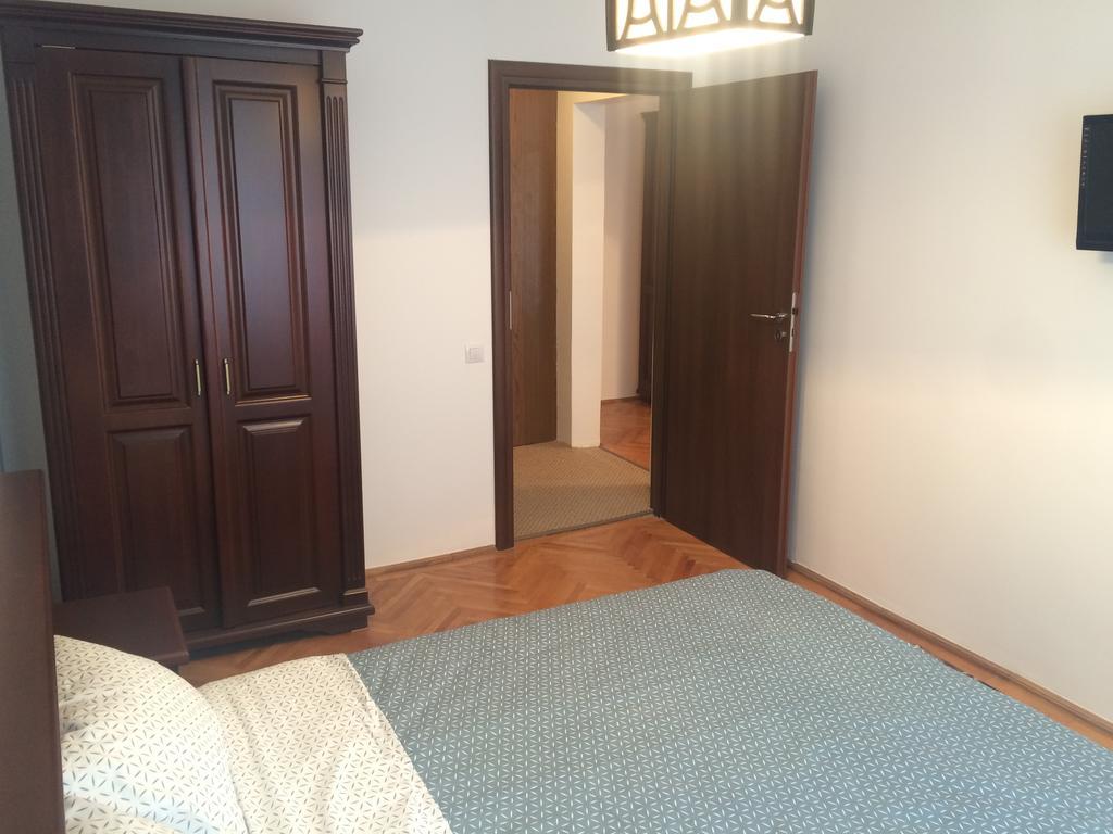 Apartment Krondays Braşov Eksteriør billede